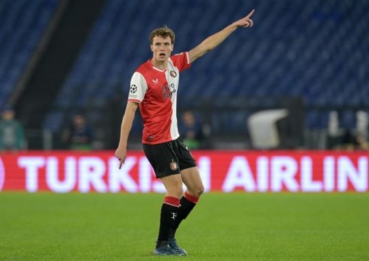 些在场上奋 些在场上奋