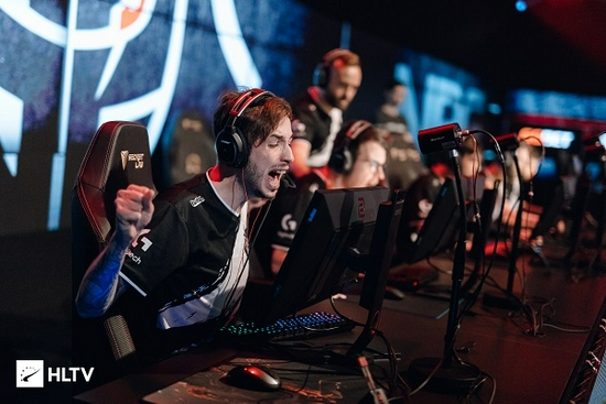 国家级足球 国家级足球